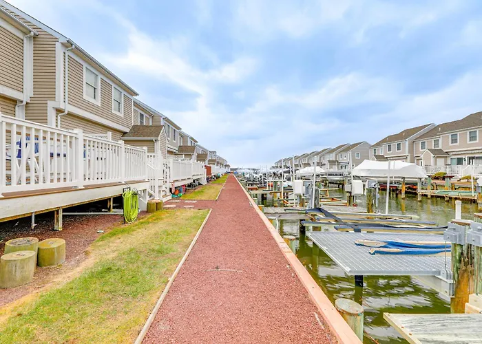 1 Mi To Maryland Beach: Ocean Retreat W/ Deck Holiday home