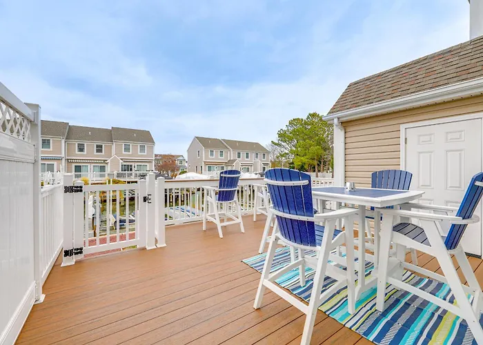 Holiday home 1 Mi To Maryland Beach: Ocean Retreat W/ Deck Ocean City